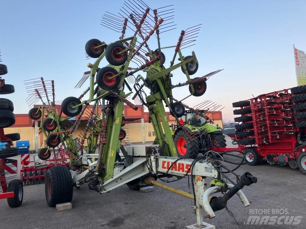 CLAAS Liner 3000 料堆整形机
