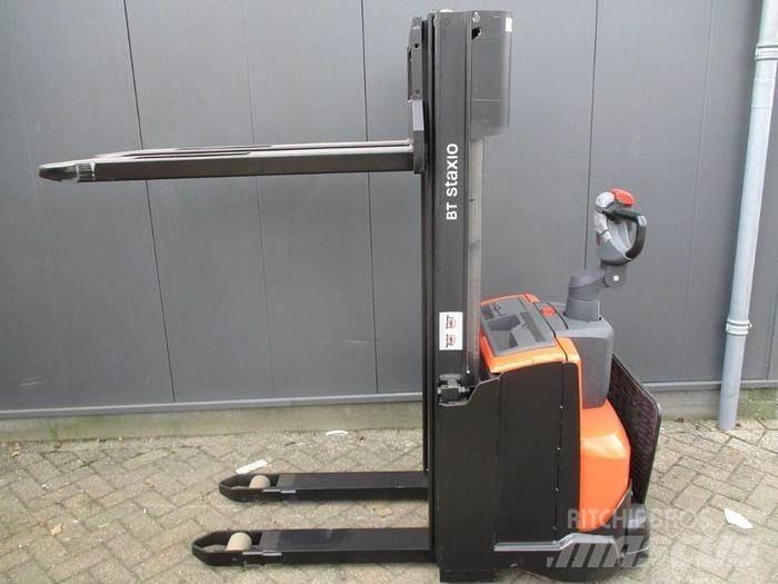 BT SWE 120 手推堆垛车