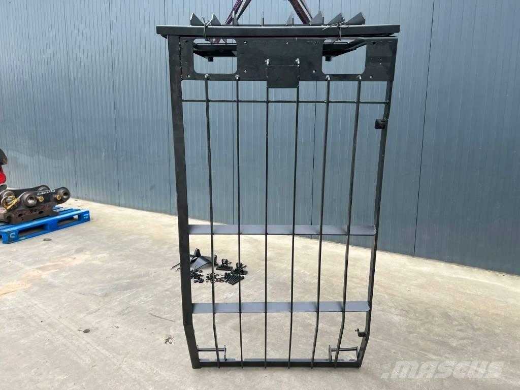 CAT 325D Guard 驾驶室与内部