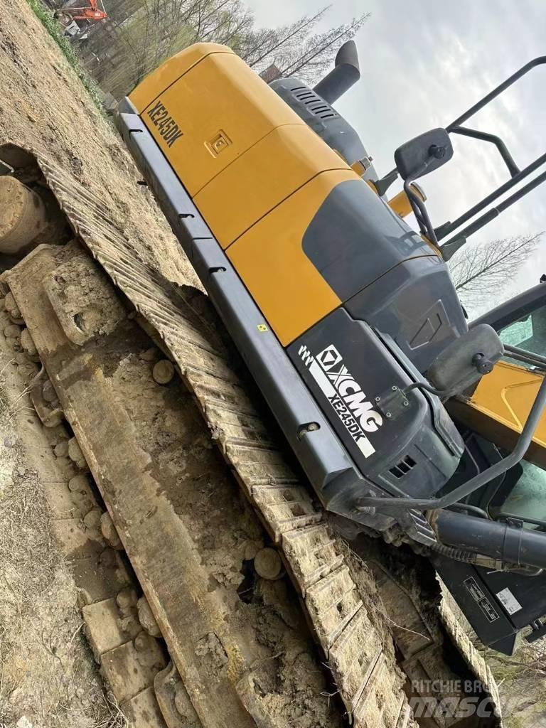 XCMG XE 245 DK 履带挖掘机
