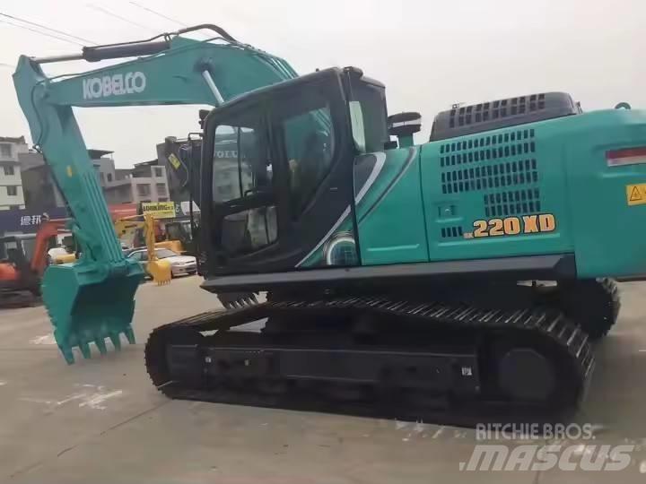 Kobelco SK220XD 履带挖掘机