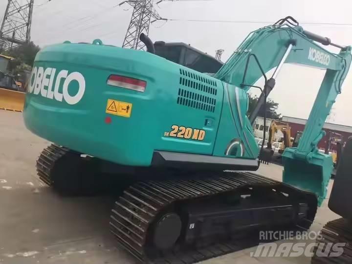 Kobelco SK220XD 履带挖掘机