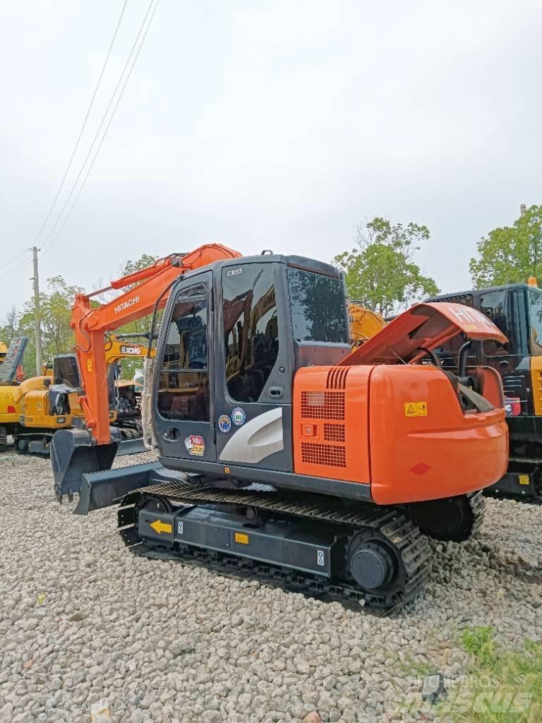 Hitachi ZX 70 小型挖掘机