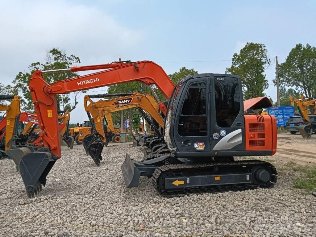 Hitachi ZX 70 小型挖掘机