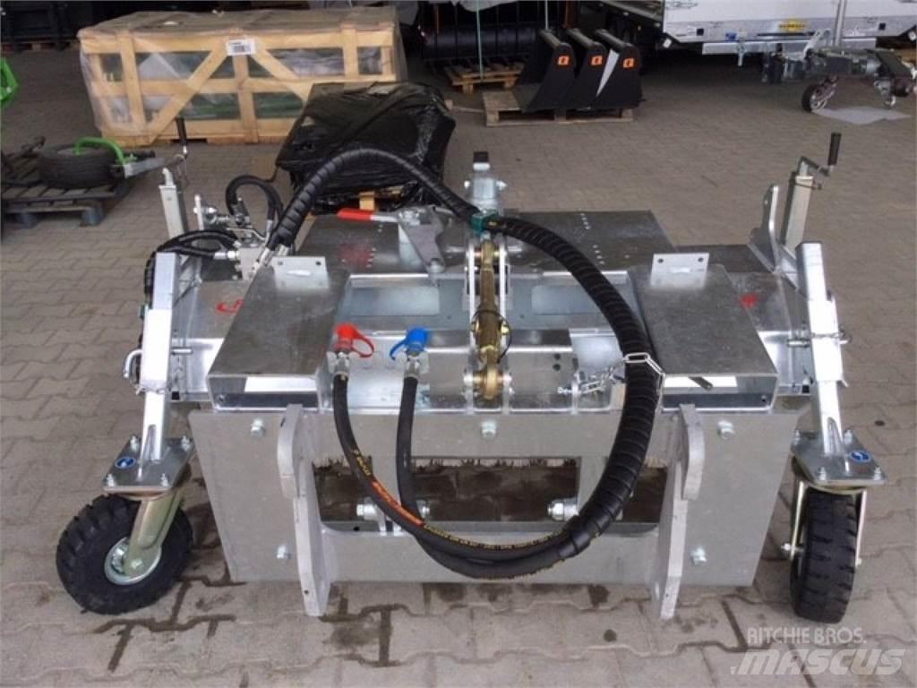 Fliegl Typ 500 扫地机