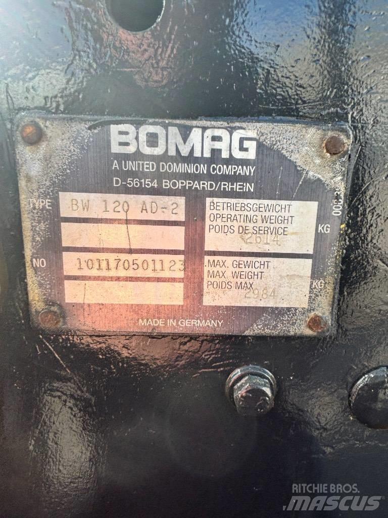 Bomag BW 120 AD-2 双轮压路机
