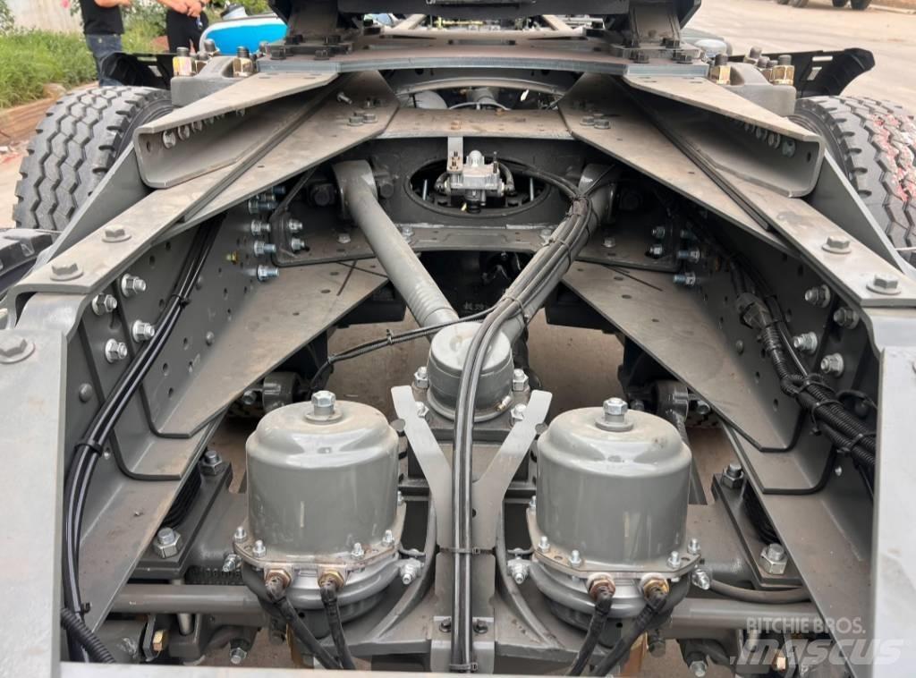 Howo NX 371 牵引车