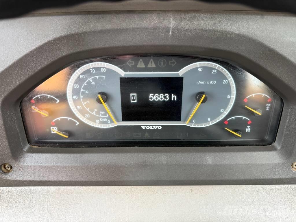 Volvo A 30 G 铰接式自卸车