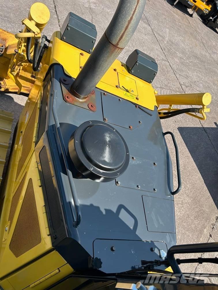 Komatsu D 65 PX-18 履带式推土机