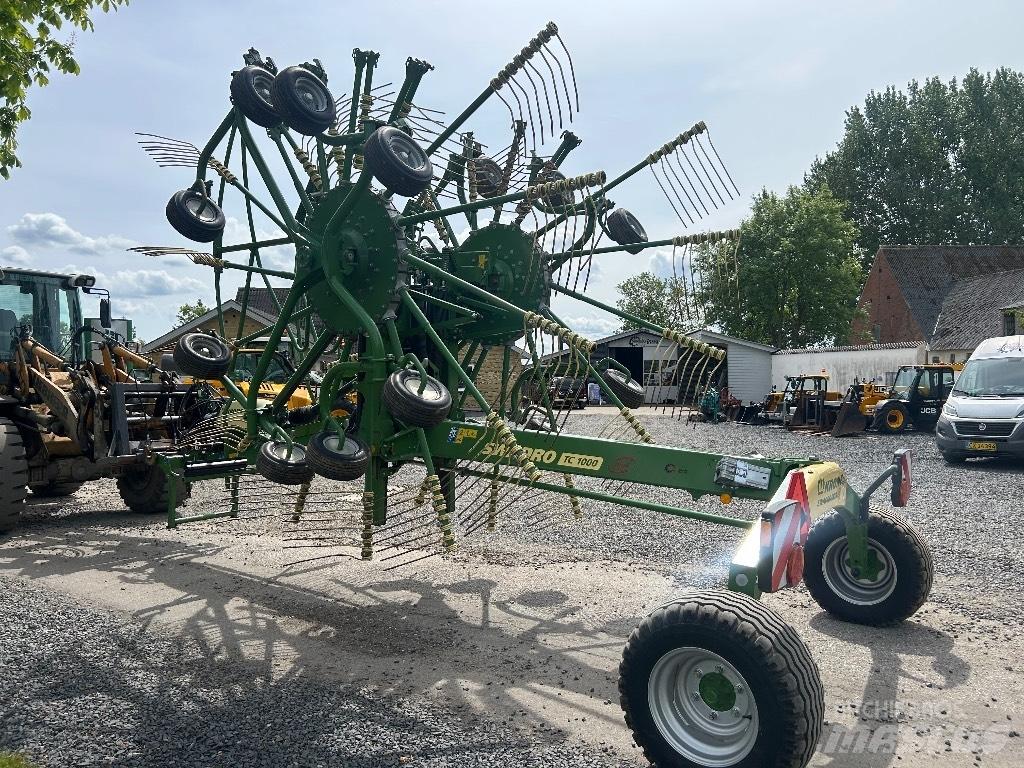 Krone Swadro TC 1000 犁耙和摊草机