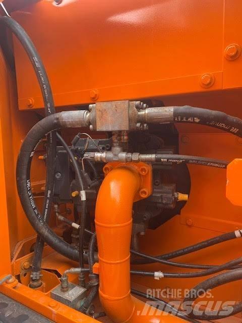 Doosan DX 180 LC 履带挖掘机