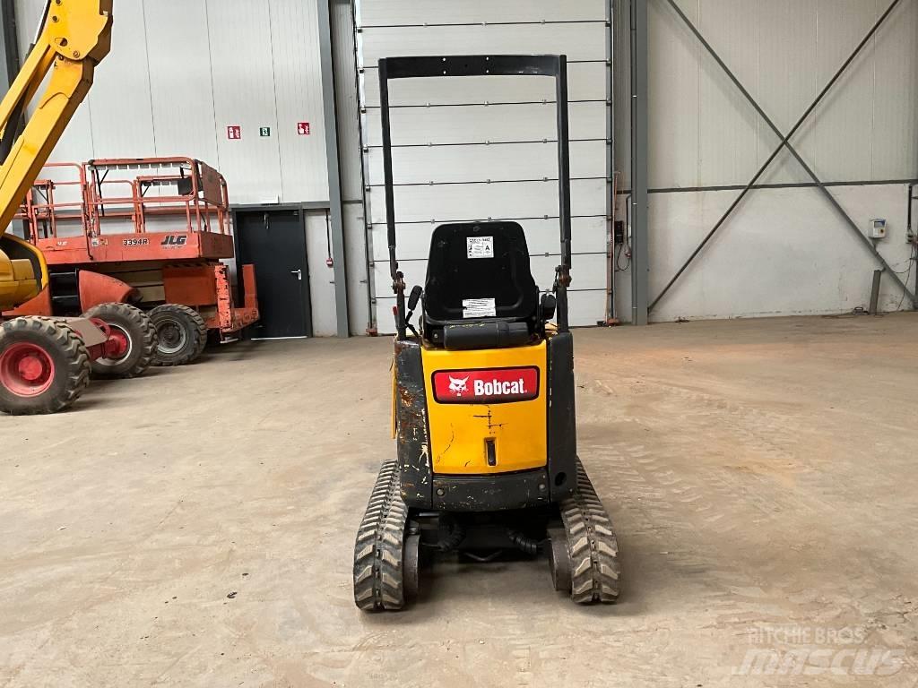 Bobcat E 08 小型挖掘机