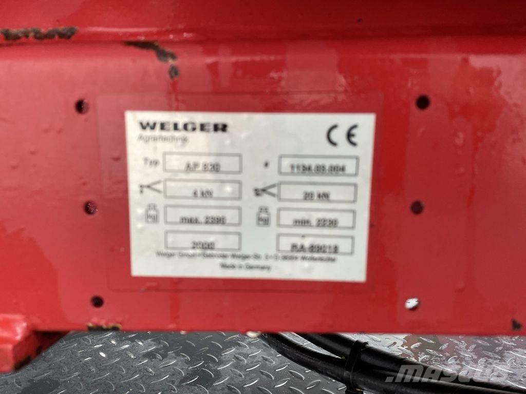 Welger AP 830 方捆打捆机