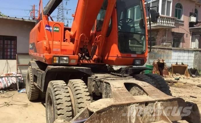 Doosan DH210W-7 轮式挖掘机