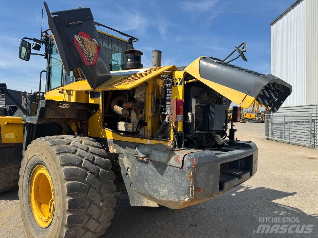 Komatsu WA320PZ-6 轮式装载机
