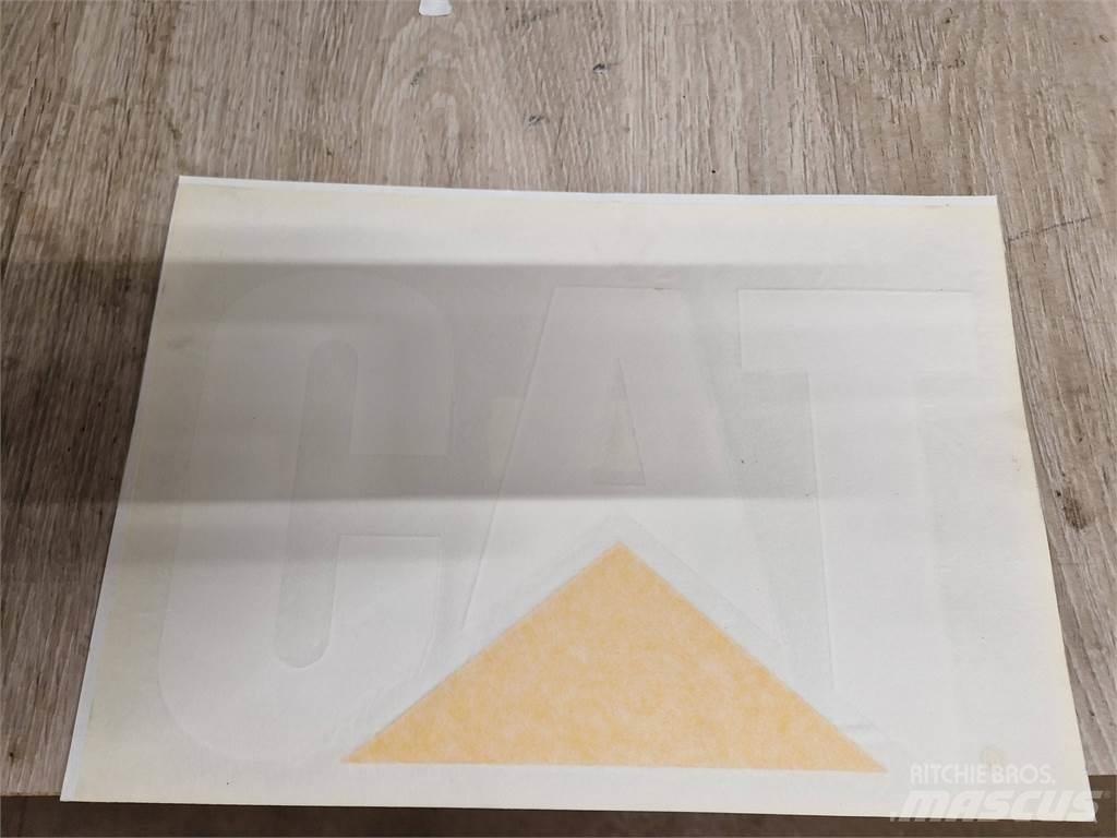Eco Log 7011817 驾驶室与内部