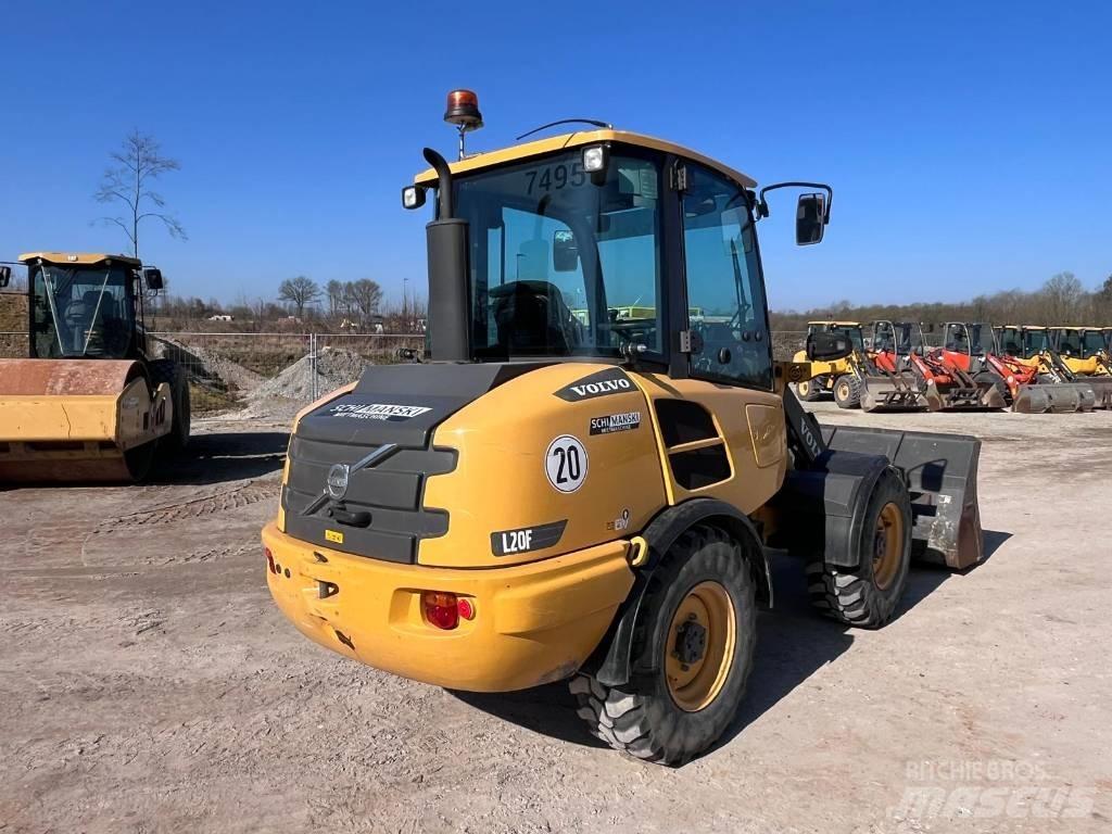 Volvo L 20 F 轮式装载机