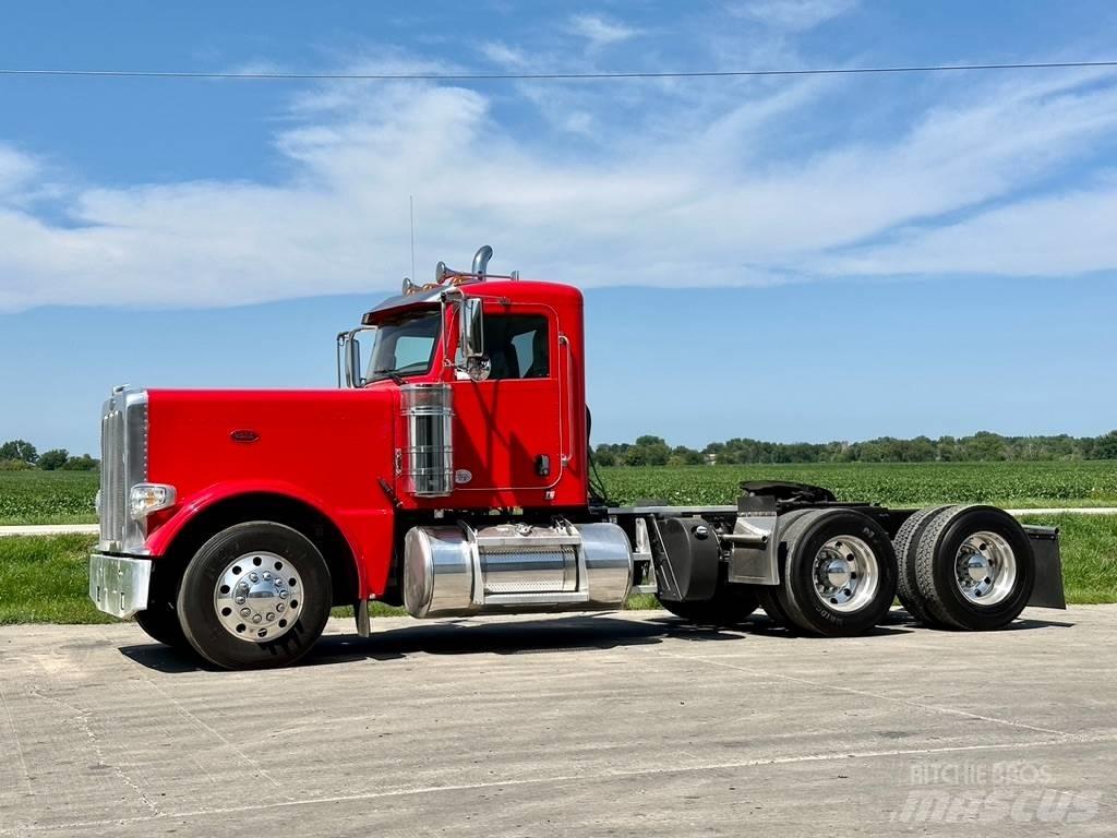 Peterbilt 389 牵引车
