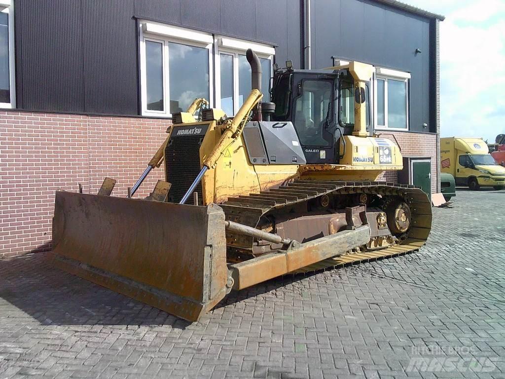 Komatsu D65PX-15 履带式推土机