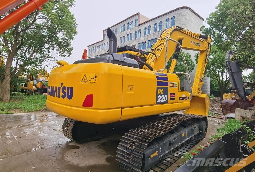 Komatsu PC 220-7 履带挖掘机