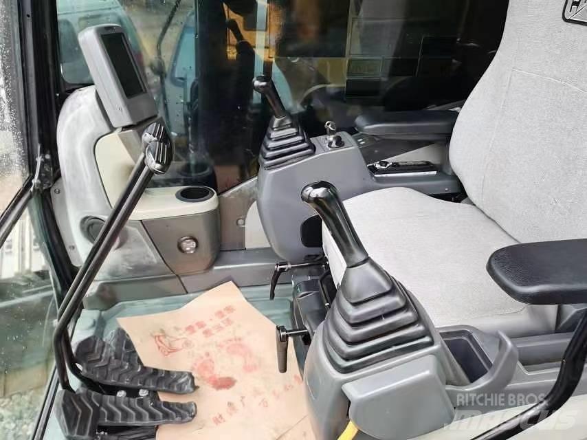 CAT 329D 中型挖掘机