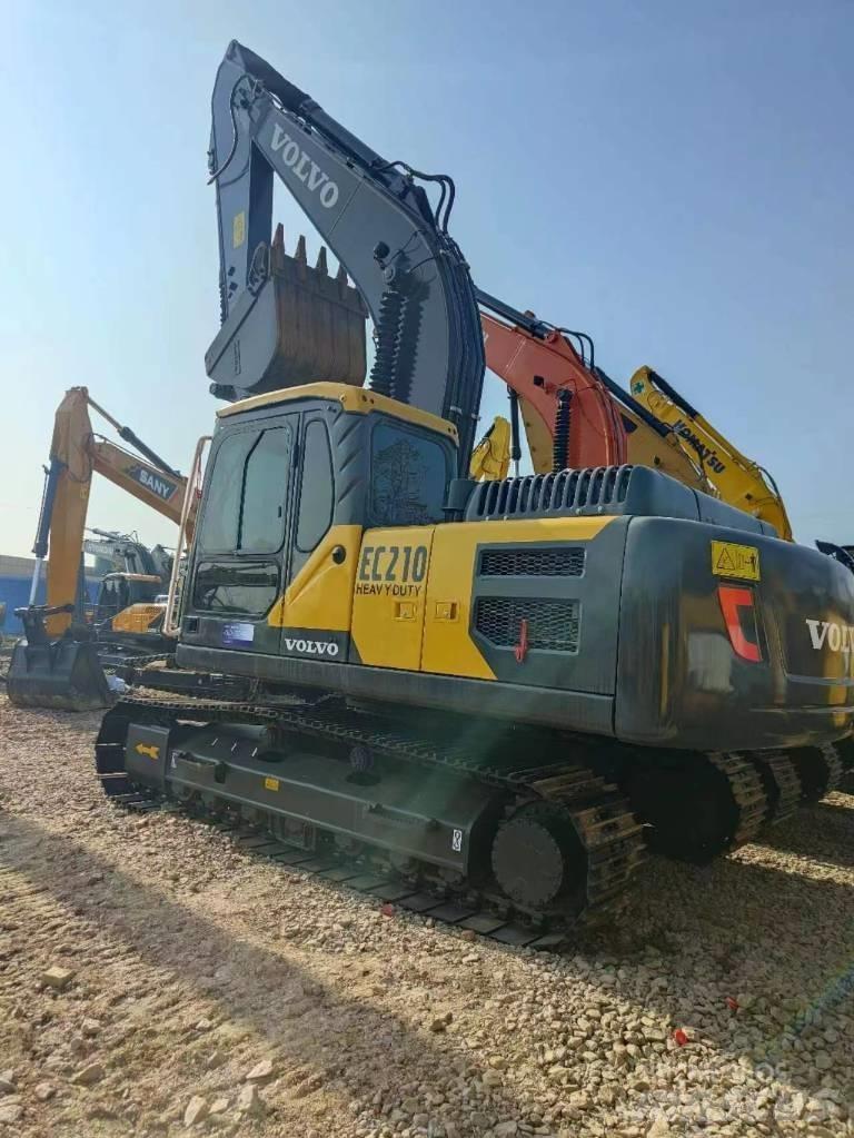 Volvo EC 210 中型挖掘机