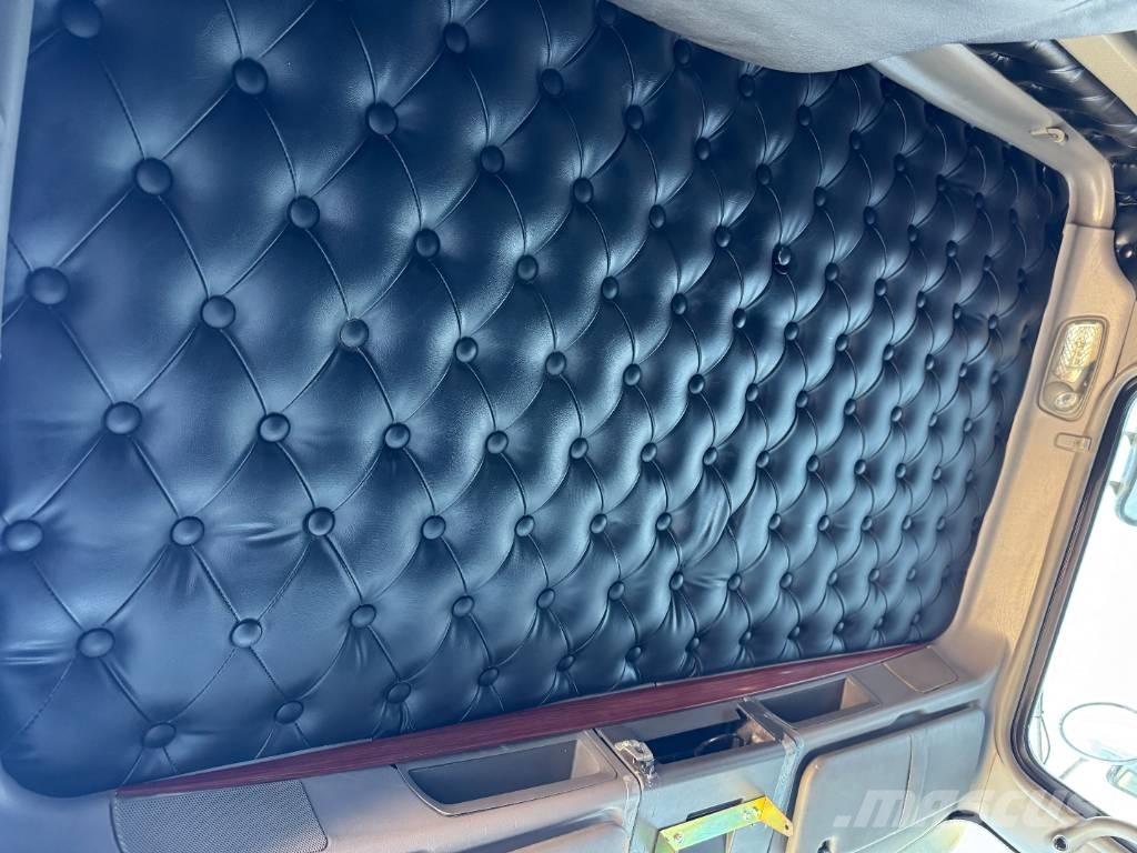 Kenworth T 800 自卸式货车