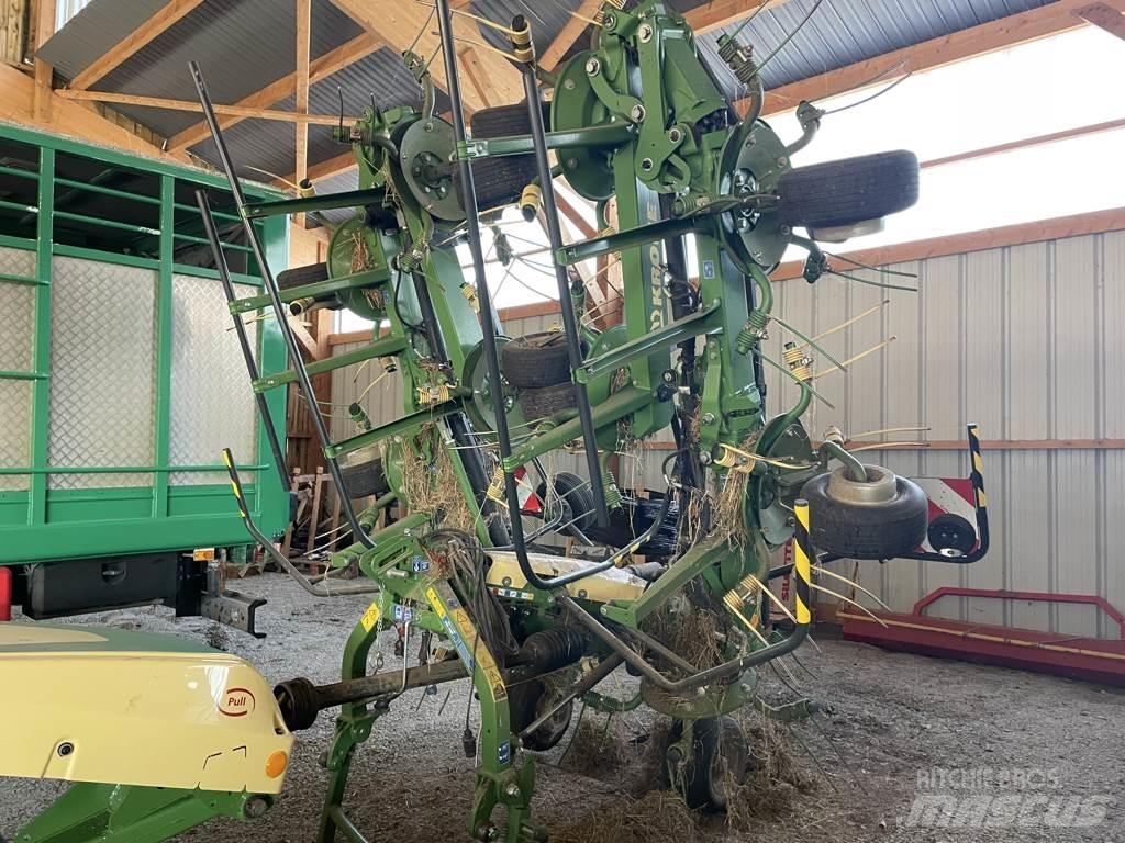 Krone KW 103-15 犁耙和摊草机