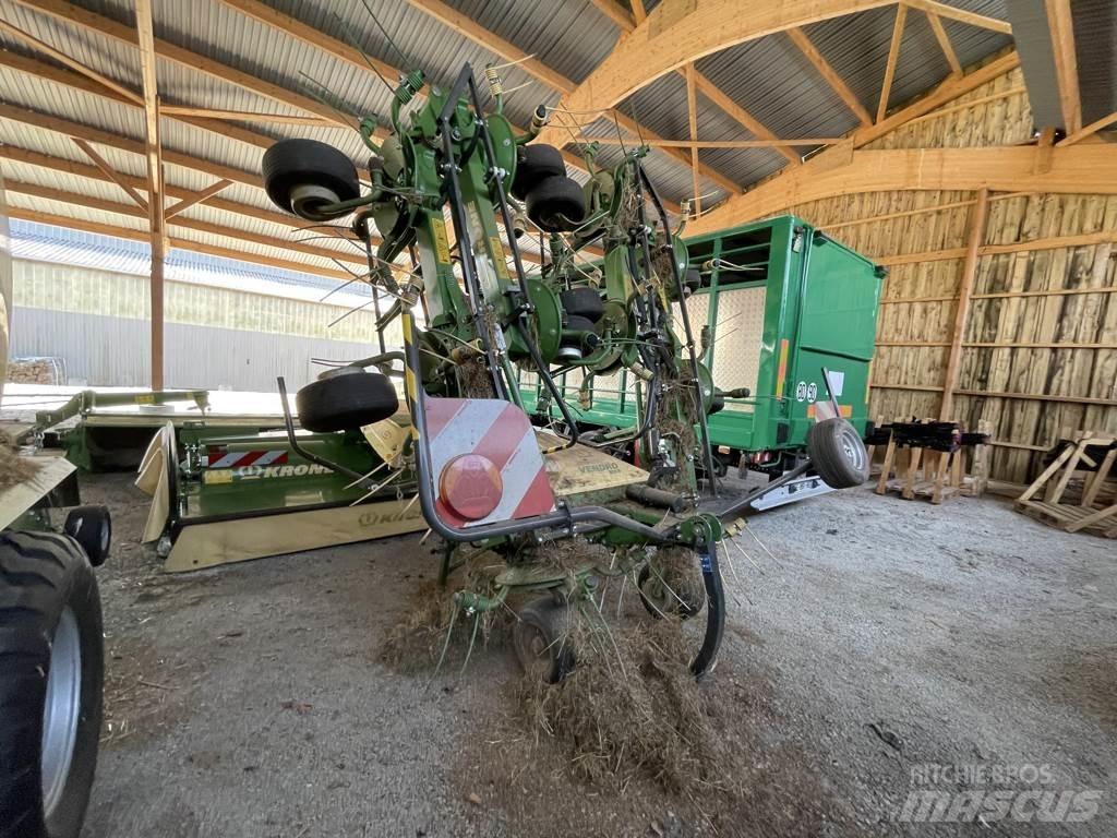Krone KW 103-15 犁耙和摊草机