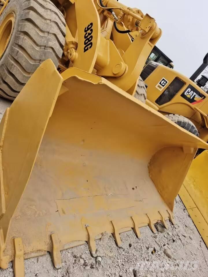 CAT 938 F 轮式装载机