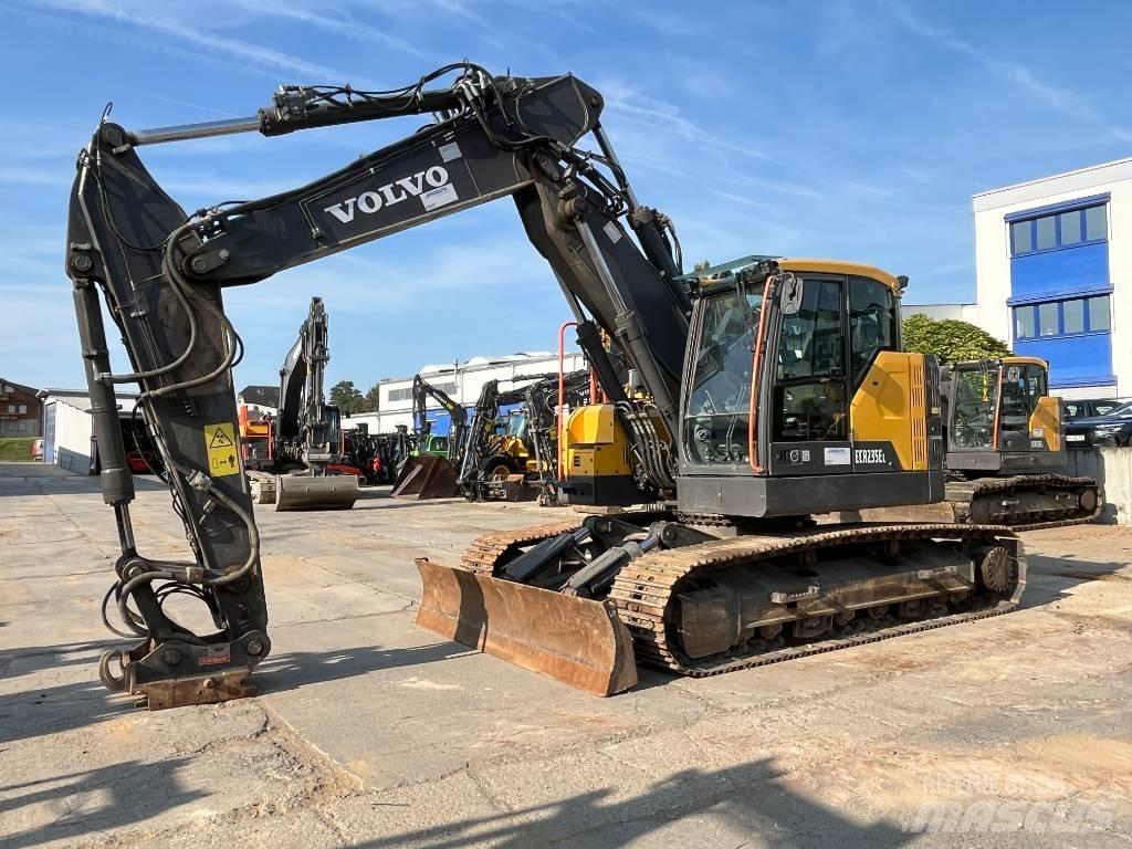 Volvo ECR235EL 履带挖掘机
