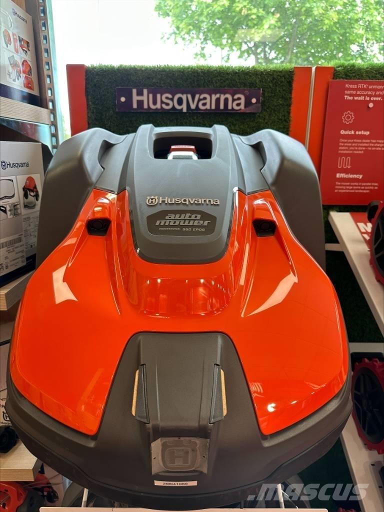 Husqvarna AM550 机器人割草机
