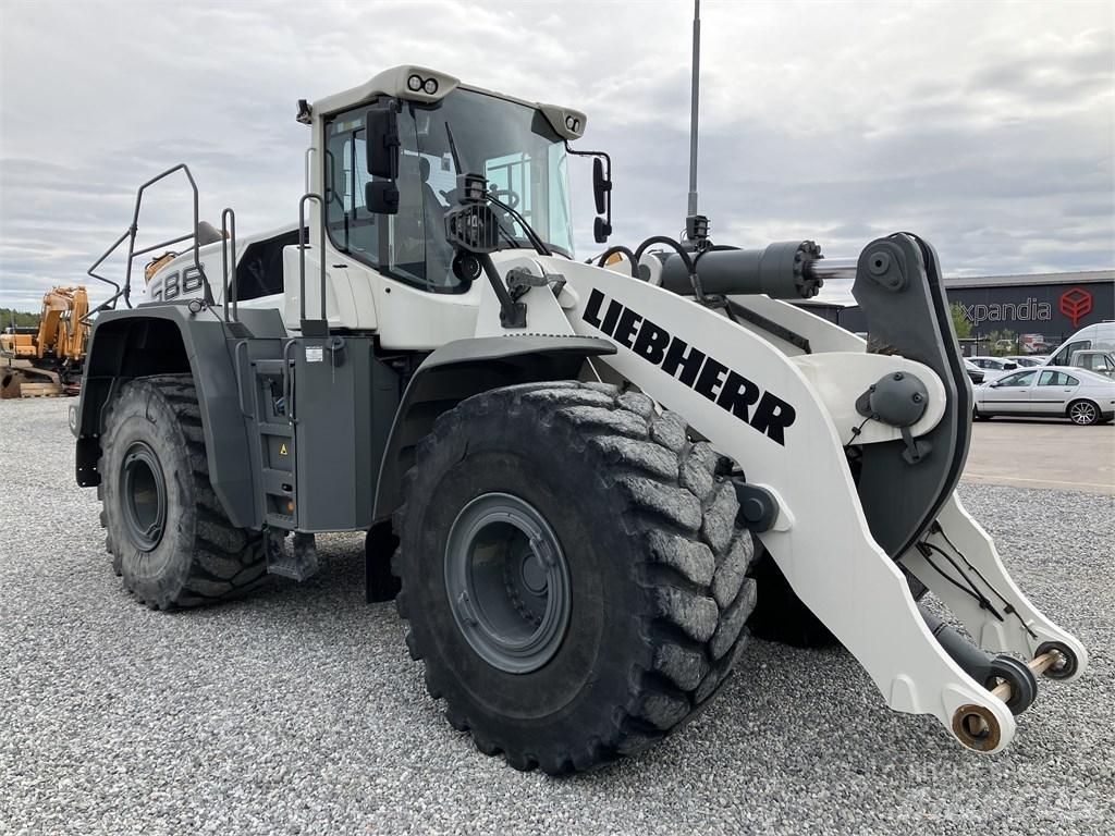 Liebherr L586 Xpower 轮式装载机