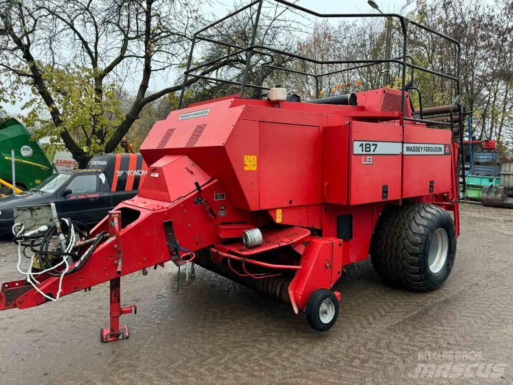 Massey Ferguson 187 方捆打捆机