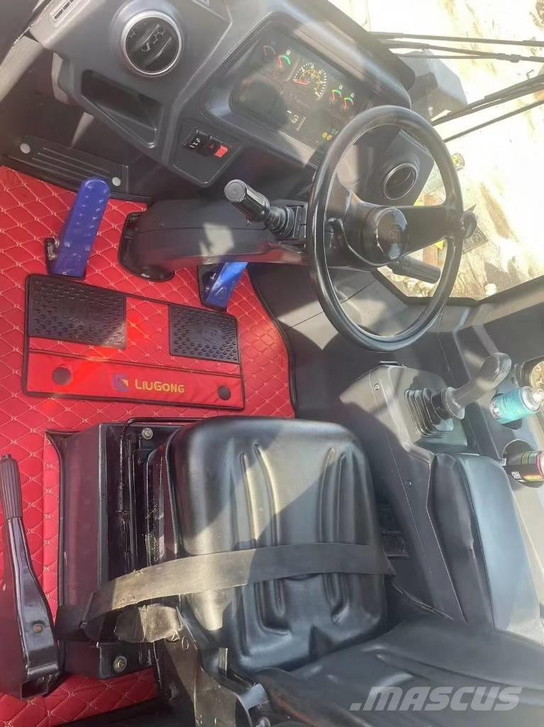 LiuGong 856 轮式装载机