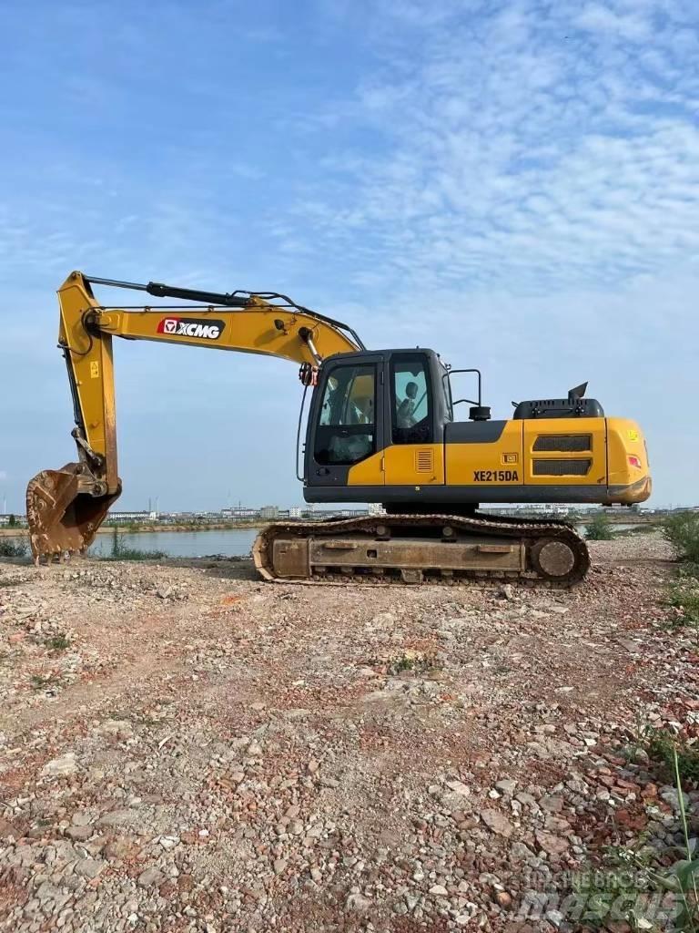 XCMG XE200DA 履带挖掘机