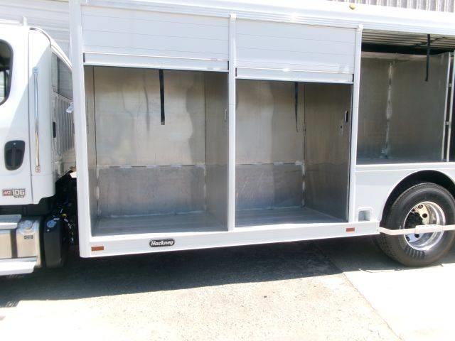 Freightliner M2 饮料运输车