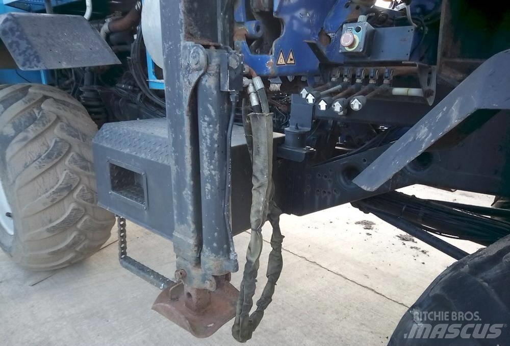 Mercedes-Benz Unimog 起重车