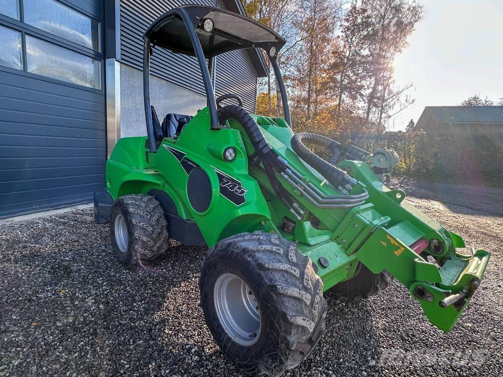 Avant 745 多功能装载机