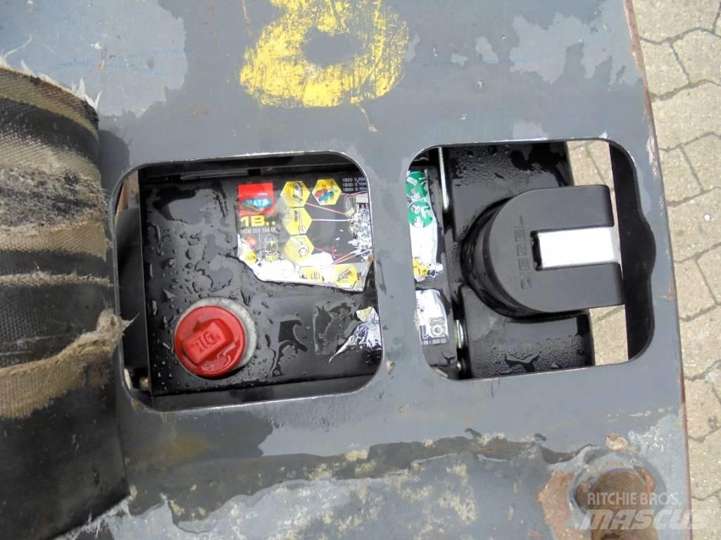 Bomag BPR 35/60 D 平板夯