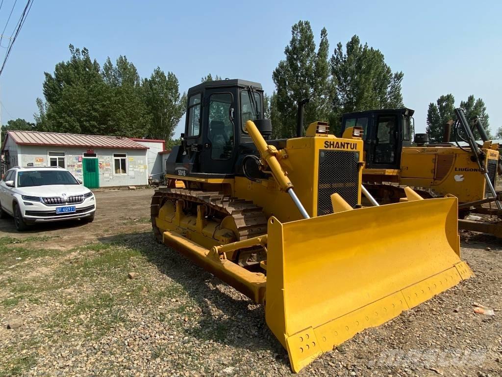Shantui SD 16 履带式推土机