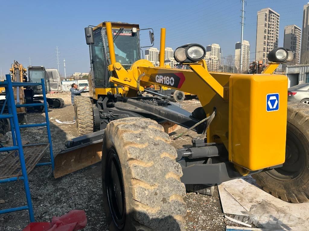 XCMG GR 180 平地机/推土机