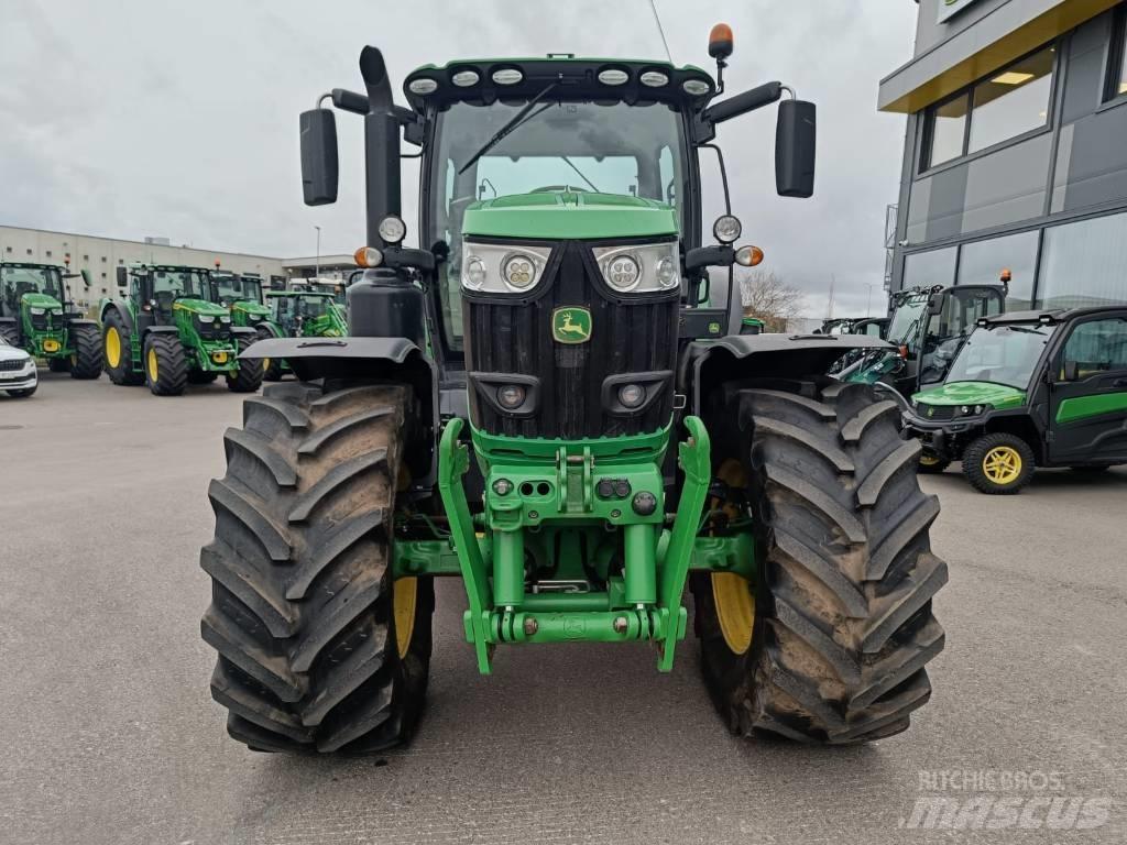 John Deere 6215 R 拖拉机/农用车