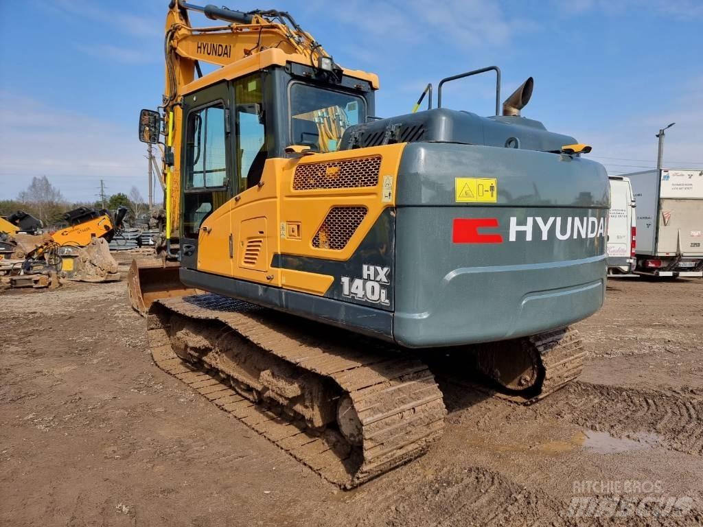 Hyundai HX 140 L 履带挖掘机