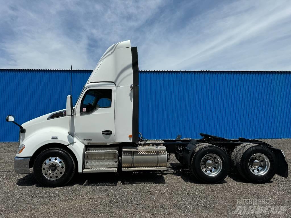 Kenworth T 680 牵引车