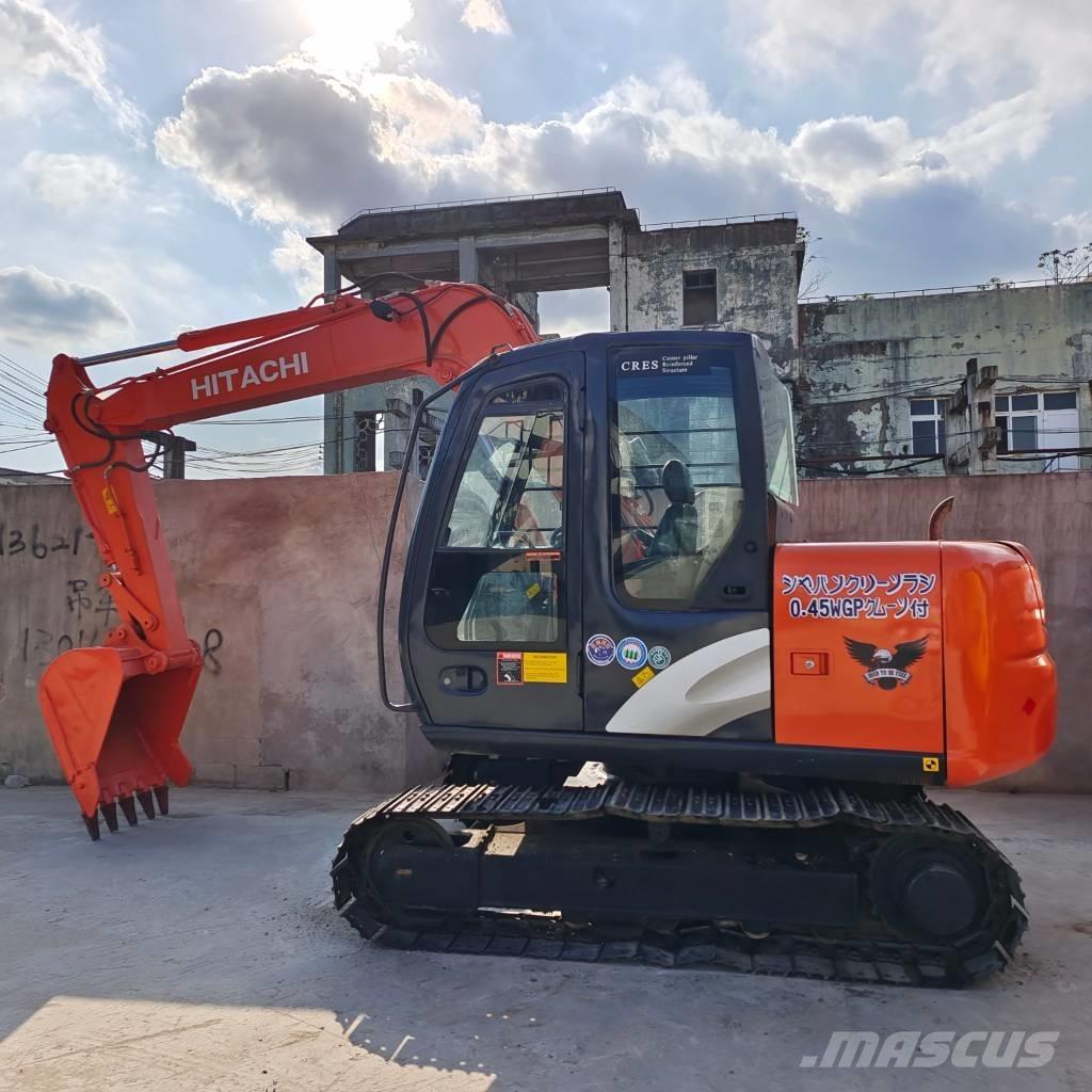 Hitachi ZX 75 中型挖掘机