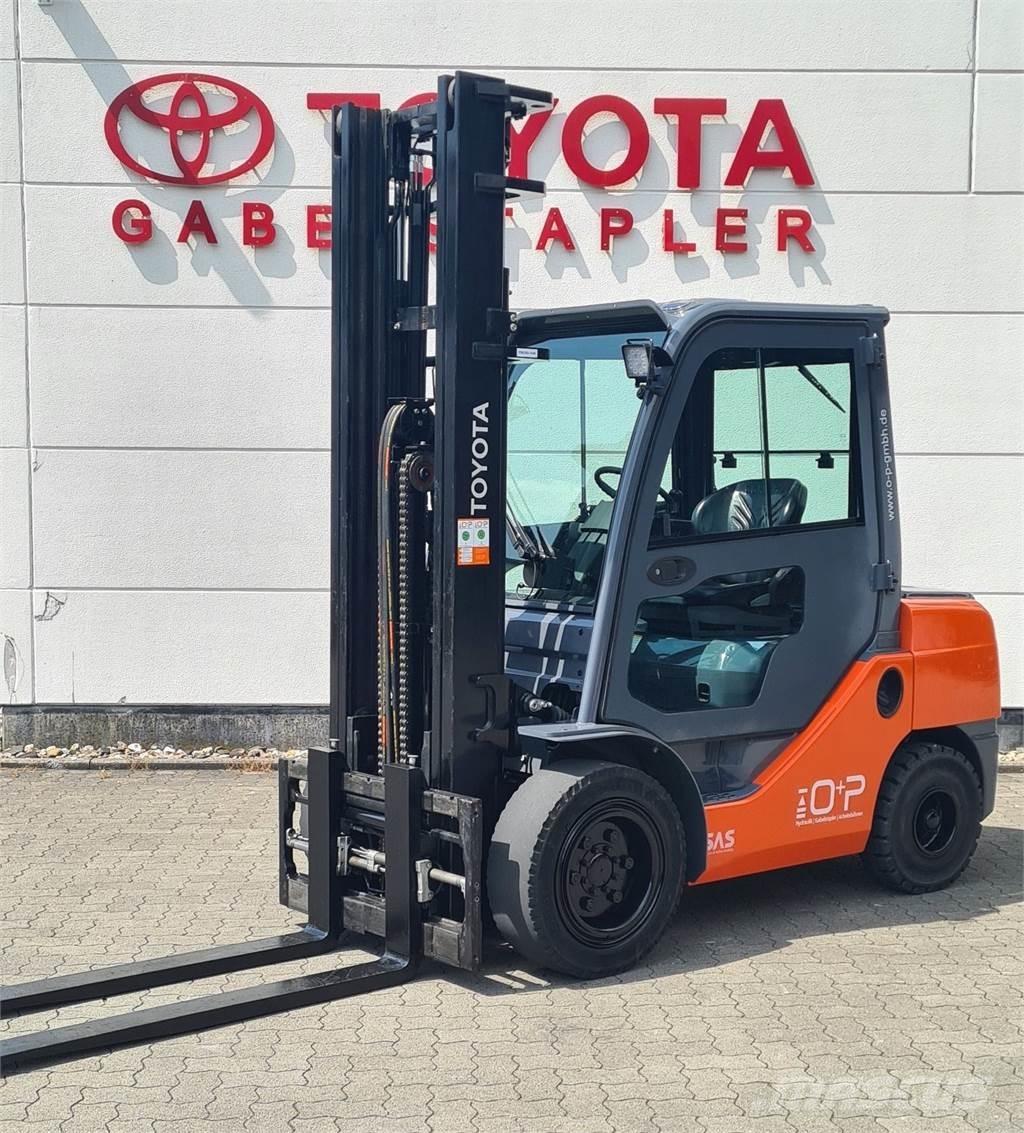 Toyota 02-8FDJF35 柴油叉车