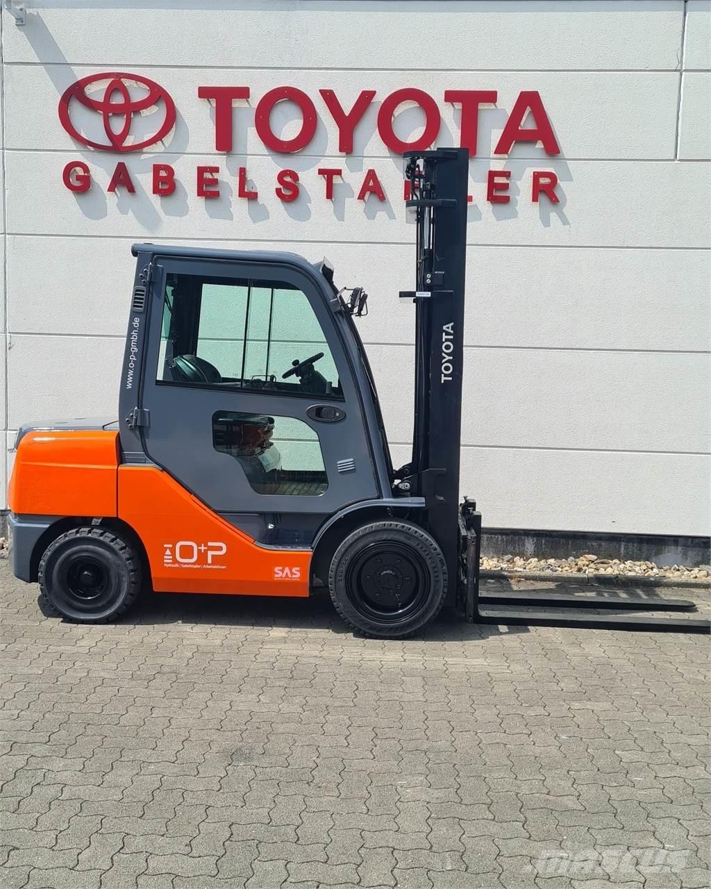 Toyota 02-8FDJF35 柴油叉车