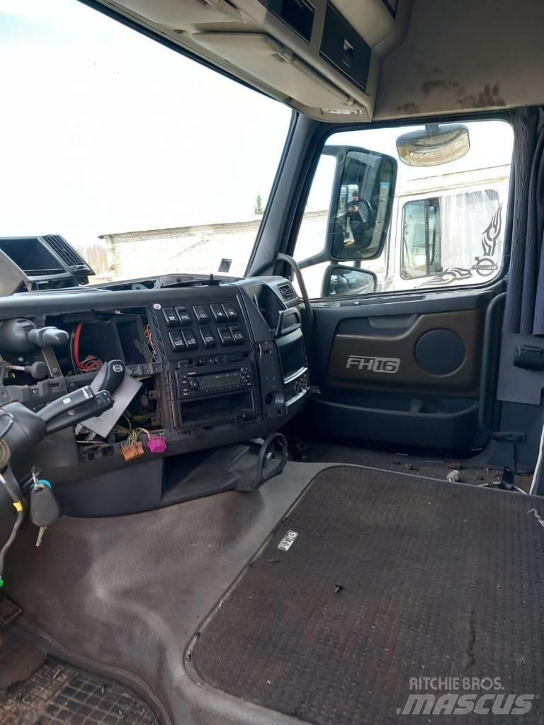 Volvo FH16 580 驾驶室与内部
