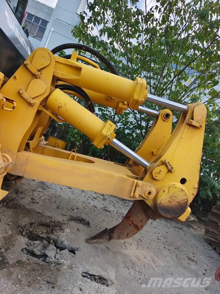 Shantui SD 32 履带式推土机